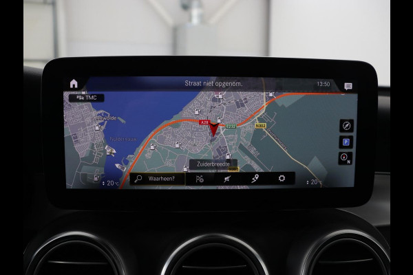 Mercedes-Benz GLC Coupé 300e 4Matic Business Solution AMG | Panoramadak | 360 Camera | Burmester Surround | Stoelverwarming | Trekhaak | Carplay | Matrix LED | Keyless | Leder/Alcantara
