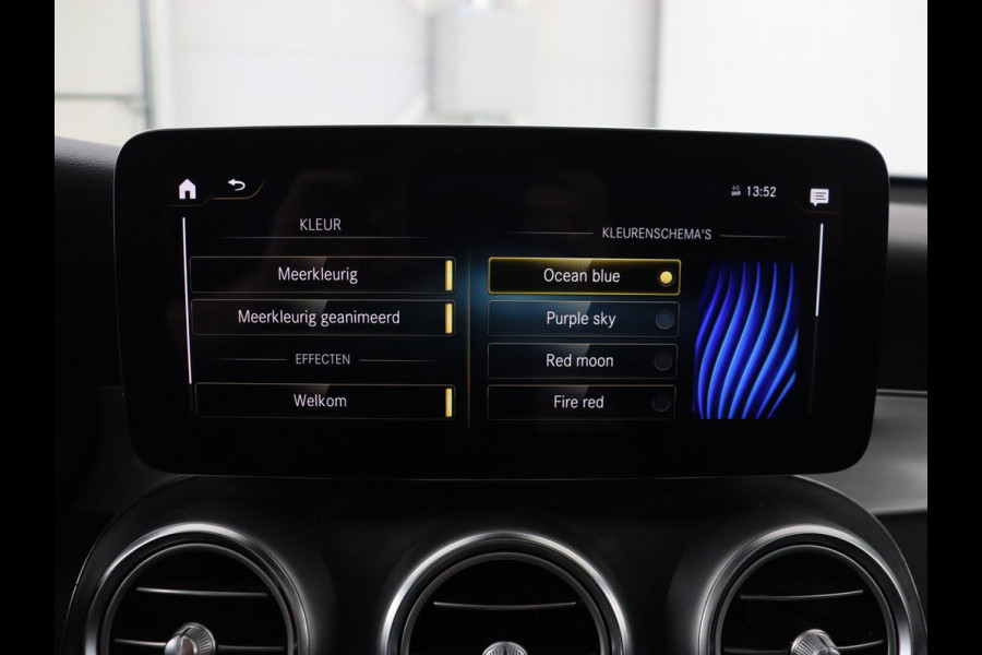 Mercedes-Benz GLC Coupé 300e 4Matic Business Solution AMG | Panoramadak | 360 Camera | Burmester Surround | Stoelverwarming | Trekhaak | Carplay | Matrix LED | Keyless | Leder/Alcantara