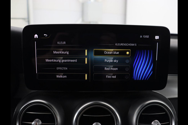 Mercedes-Benz GLC Coupé 300e 4Matic Business Solution AMG | Panoramadak | 360 Camera | Burmester Surround | Stoelverwarming | Trekhaak | Carplay | Matrix LED | Keyless | Leder/Alcantara