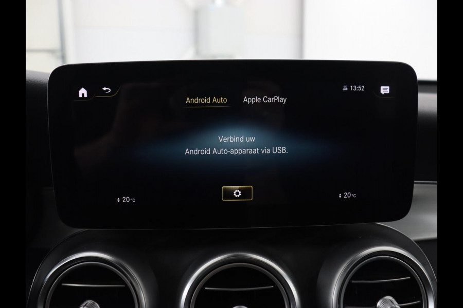Mercedes-Benz GLC Coupé 300e 4Matic Business Solution AMG | Panoramadak | 360 Camera | Burmester Surround | Stoelverwarming | Trekhaak | Carplay | Matrix LED | Keyless | Leder/Alcantara