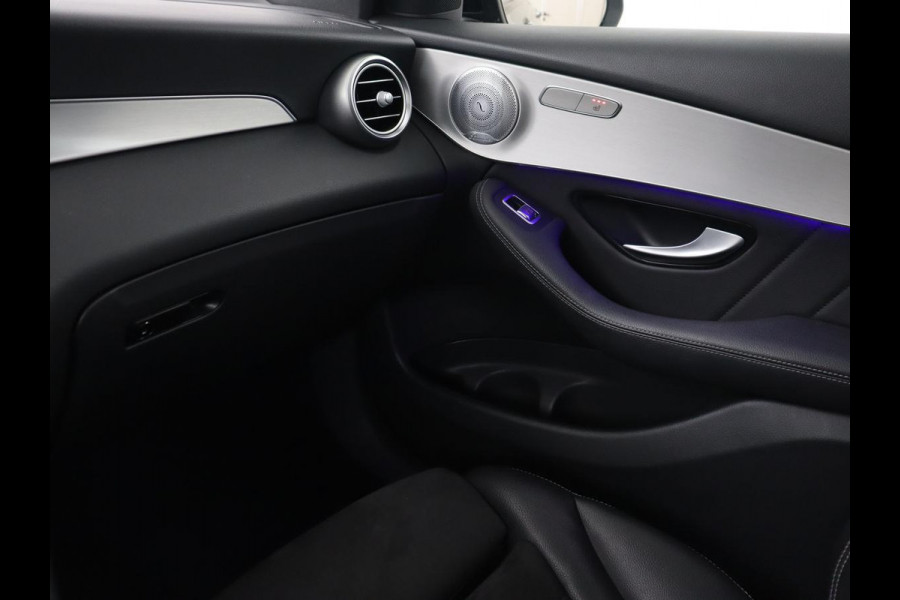 Mercedes-Benz GLC Coupé 300e 4Matic Business Solution AMG | Panoramadak | 360 Camera | Burmester Surround | Stoelverwarming | Trekhaak | Carplay | Matrix LED | Keyless | Leder/Alcantara