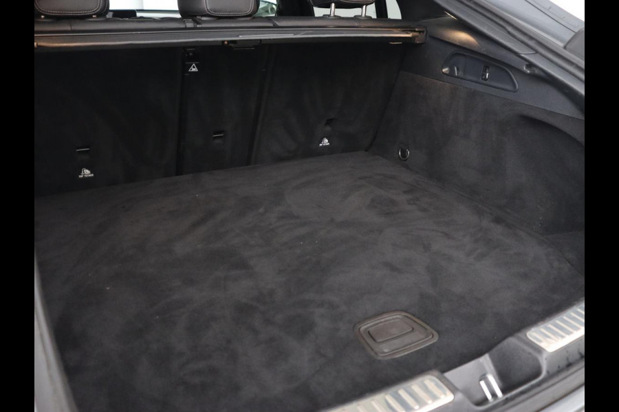Mercedes-Benz GLC Coupé 300e 4Matic Business Solution AMG | Panoramadak | 360 Camera | Burmester Surround | Stoelverwarming | Trekhaak | Carplay | Matrix LED | Keyless | Leder/Alcantara