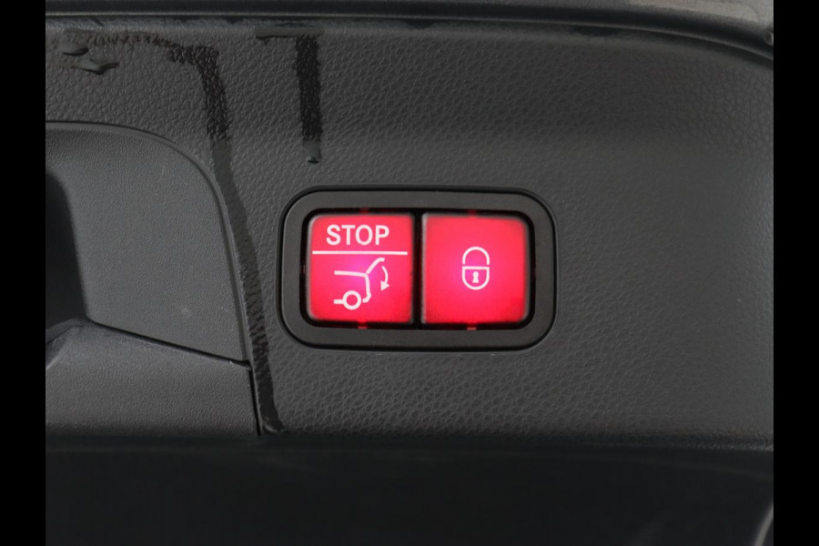 Mercedes-Benz GLC Coupé 300e 4Matic Business Solution AMG | Panoramadak | 360 Camera | Burmester Surround | Stoelverwarming | Trekhaak | Carplay | Matrix LED | Keyless | Leder/Alcantara
