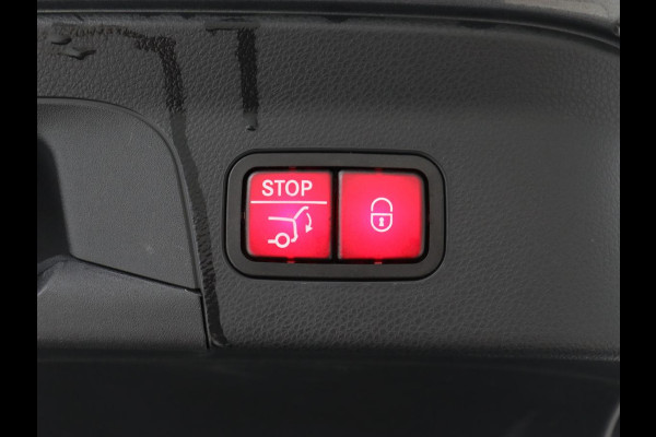 Mercedes-Benz GLC Coupé 300e 4Matic Business Solution AMG | Panoramadak | 360 Camera | Burmester Surround | Stoelverwarming | Trekhaak | Carplay | Matrix LED | Keyless | Leder/Alcantara