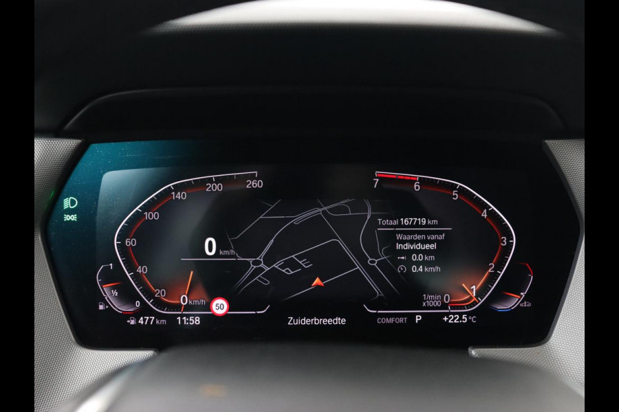 BMW 1-serie 118i Executive Edition | Carplay | Live Cockpit | Navigatie | Full LED | Climate control | Parkeerhulp | Cruise control