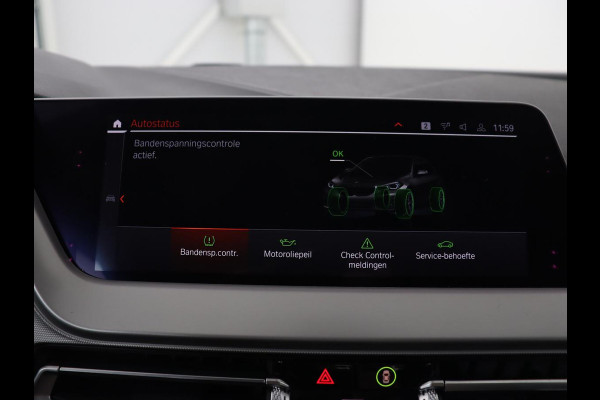 BMW 1-serie 118i Executive Edition | Carplay | Live Cockpit | Navigatie | Full LED | Climate control | Parkeerhulp | Cruise control