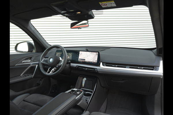 BMW X1 xDrive25e M-Sport - ACC - LED - Camera - Comfort Access - Stoelverwarming