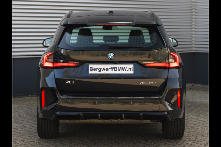 BMW X1 xDrive25e M-Sport - ACC - LED - Camera - Comfort Access - Stoelverwarming