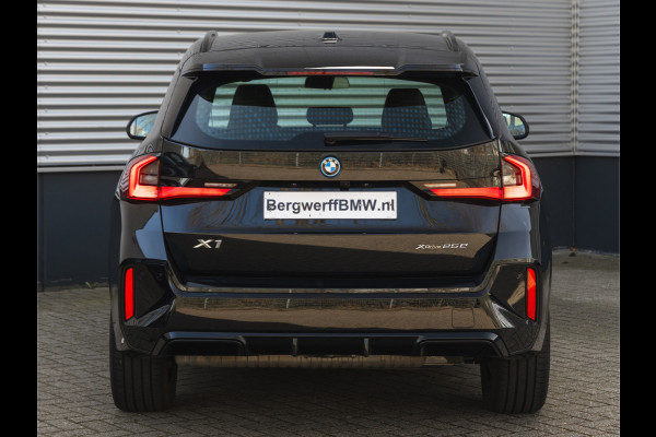 BMW X1 xDrive25e M-Sport - ACC - LED - Camera - Comfort Access - Stoelverwarming