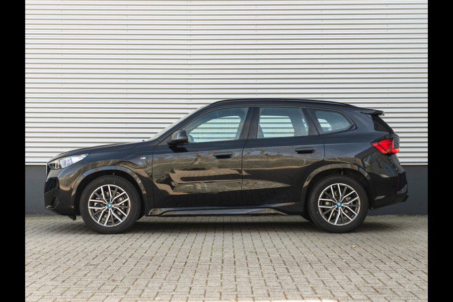 BMW X1 xDrive25e M-Sport - ACC - LED - Camera - Comfort Access - Stoelverwarming