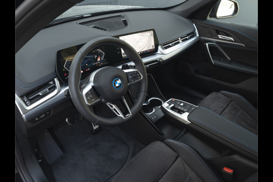 BMW X1 xDrive25e M-Sport - ACC - LED - Camera - Comfort Access - Stoelverwarming