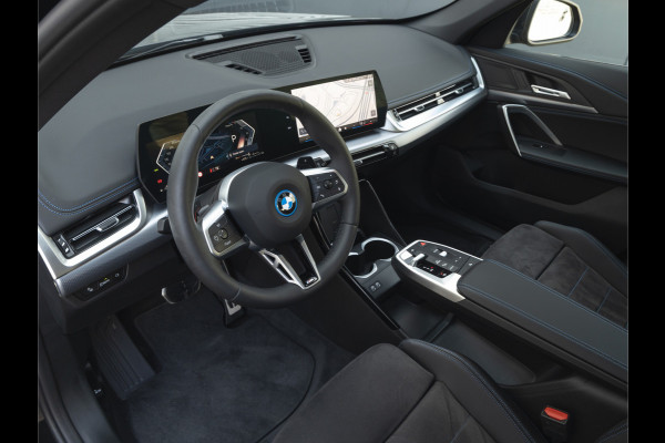 BMW X1 xDrive25e M-Sport - ACC - LED - Camera - Comfort Access - Stoelverwarming