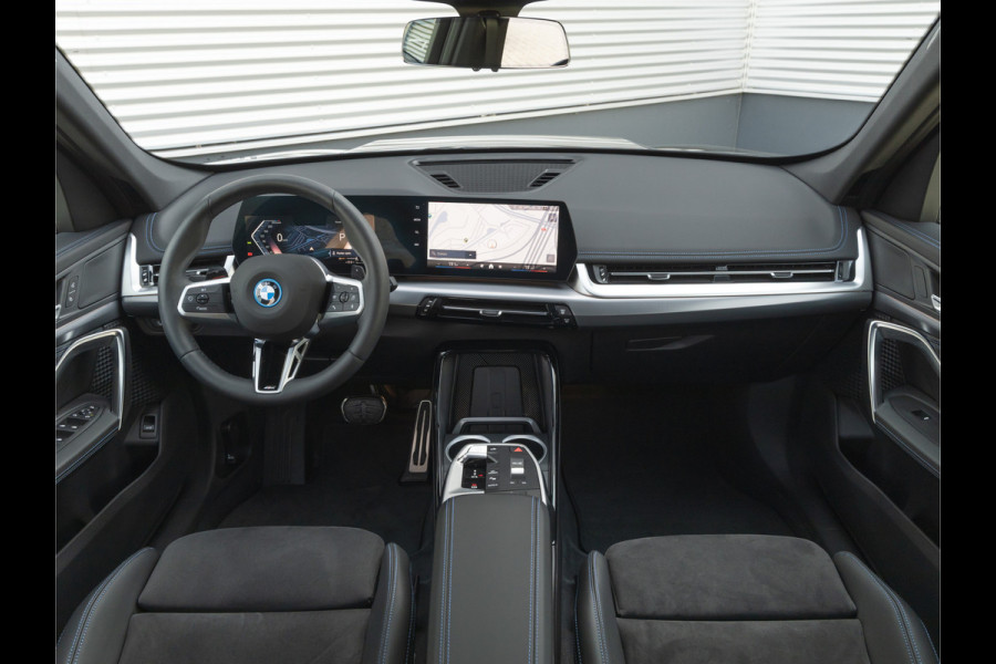 BMW X1 xDrive25e M-Sport - ACC - LED - Camera - Comfort Access - Stoelverwarming
