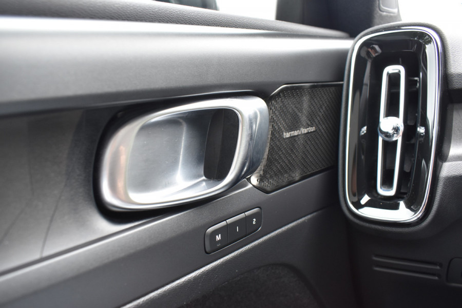 Volvo C40 Recharge Twin Intro Edition 78 kWh | 20" LMV | Getint glas | Panaoramadak  | Elektrische Stoelen | 404PK