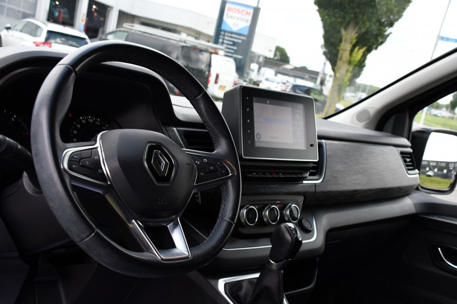 Renault Trafic 2.0 dCi 150 T30 L2H1 Luxe Black Edition Camera, Cruise, Carplay, 150pk, Clima, Automaat, Keyless, LED, Trekhaak, Uniek!