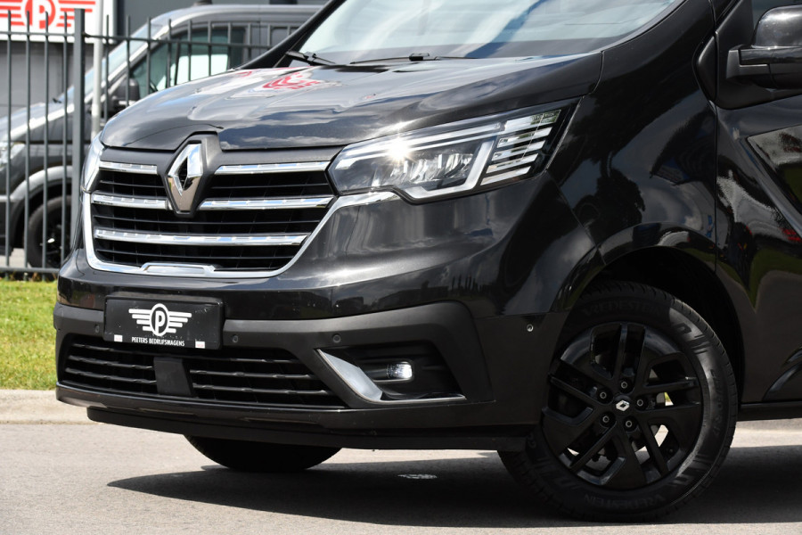 Renault Trafic 2.0 dCi 150 T30 L2H1 Luxe Black Edition Camera, Cruise, Carplay, 150pk, Clima, Automaat, Keyless, LED, Trekhaak, Uniek!