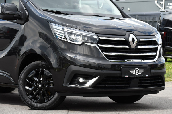 Renault Trafic 2.0 dCi 150 T30 L2H1 Luxe Black Edition Camera, Cruise, Carplay, 150pk, Clima, Automaat, Keyless, LED, Trekhaak, Uniek!