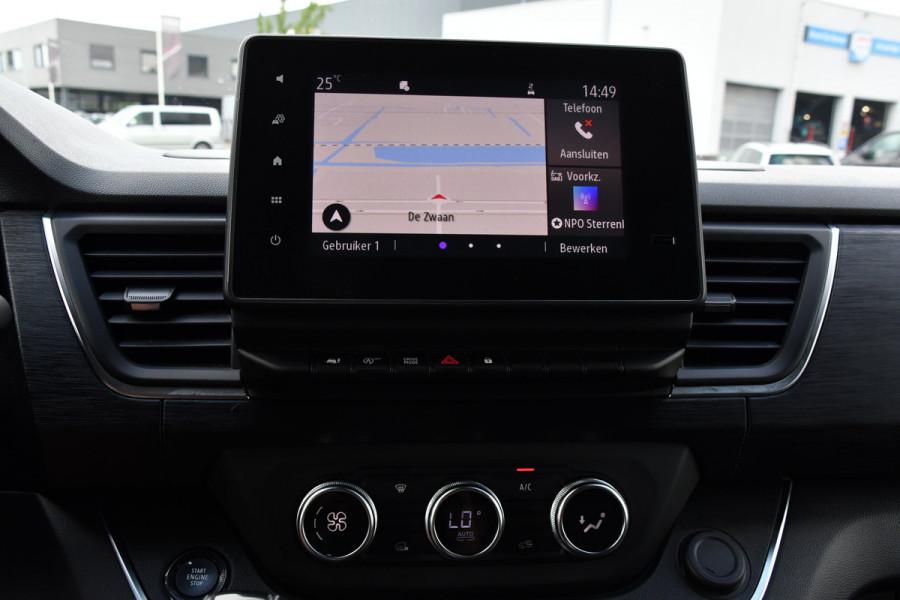 Renault Trafic 2.0 dCi 150 T30 L2H1 Luxe Black Edition Camera, Cruise, Carplay, 150pk, Clima, Automaat, Keyless, LED, Trekhaak, Uniek!
