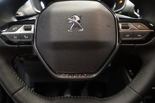 Peugeot 208 1.2 PureTech Blue Lease Allure 5-Drs. Navigatie CruiseControl Full-led