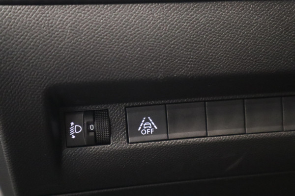 Peugeot 208 1.2 PureTech Blue Lease Allure 5-Drs. Navigatie CruiseControl Full-led