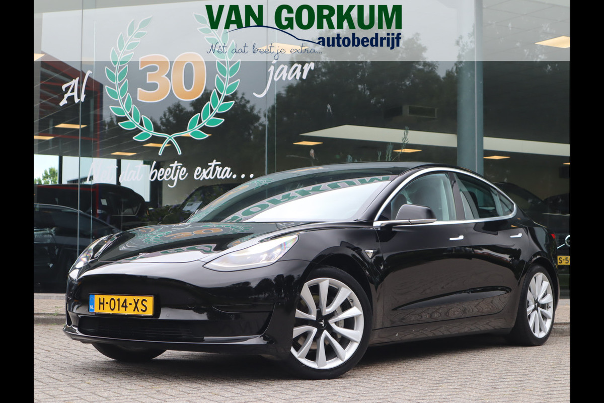 Tesla Model 3 Standard RWD Plus 60 kWh / AutoPilot Tesla Model 3 Standard RWD Plus 60 kWh / AutoPilot