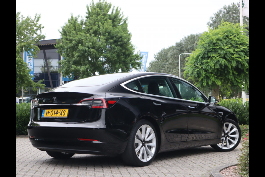 Tesla Model 3 Standard RWD Plus 60 kWh / AutoPilot