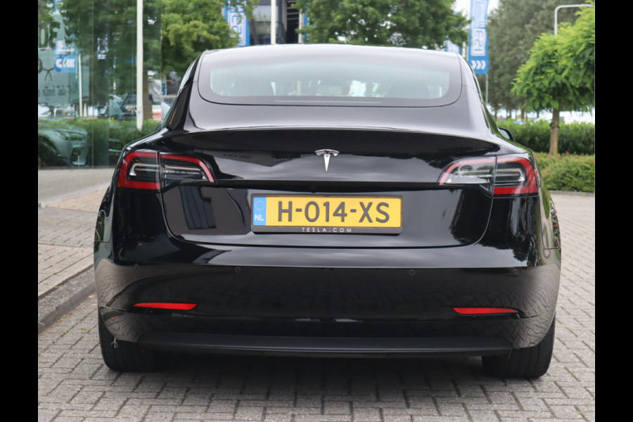 Tesla Model 3 Standard RWD Plus 60 kWh / AutoPilot