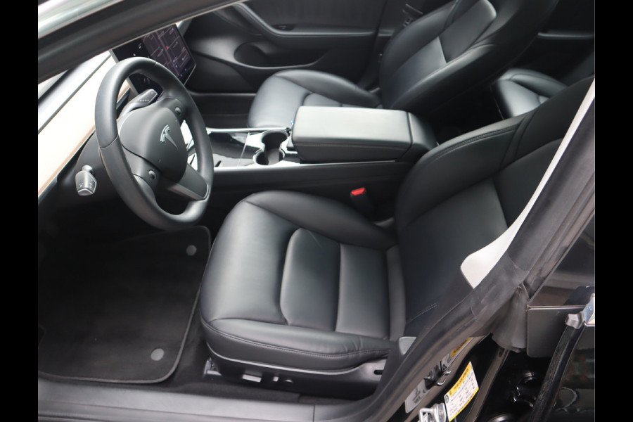 Tesla Model 3 Standard RWD Plus 60 kWh / AutoPilot