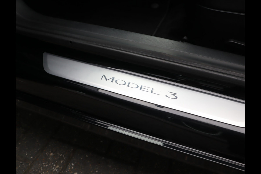 Tesla Model 3 Standard RWD Plus 60 kWh / AutoPilot