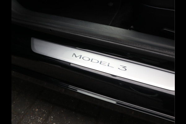Tesla Model 3 Standard RWD Plus 60 kWh / AutoPilot