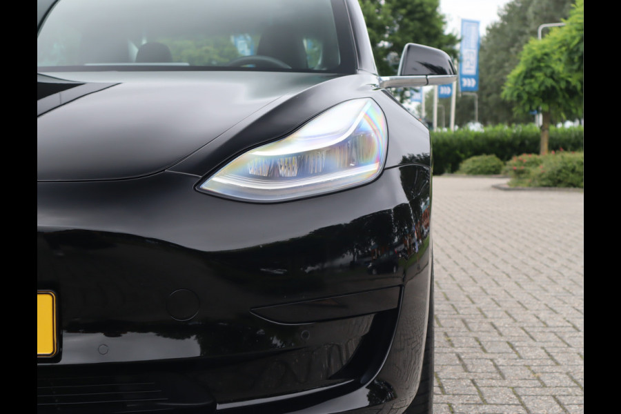 Tesla Model 3 Standard RWD Plus 60 kWh / AutoPilot
