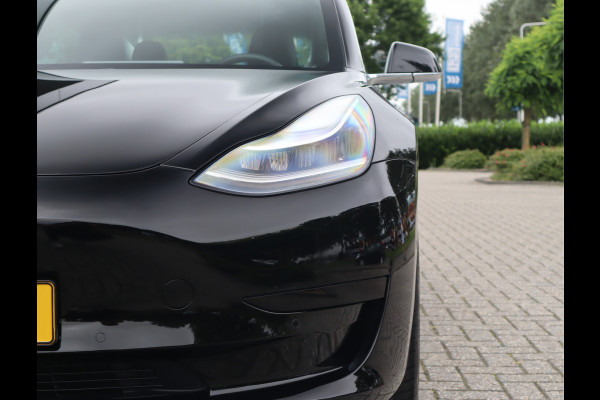 Tesla Model 3 Standard RWD Plus 60 kWh / AutoPilot