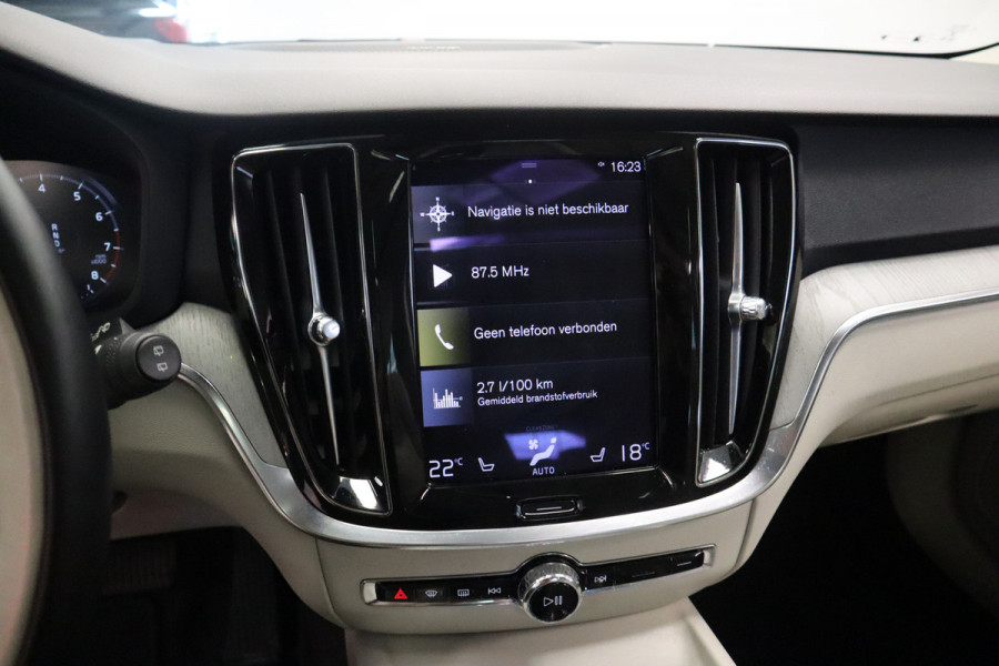 Volvo V60 2.0 B3 Inscription Panoramadak Navigatie Adaptive-Cruise