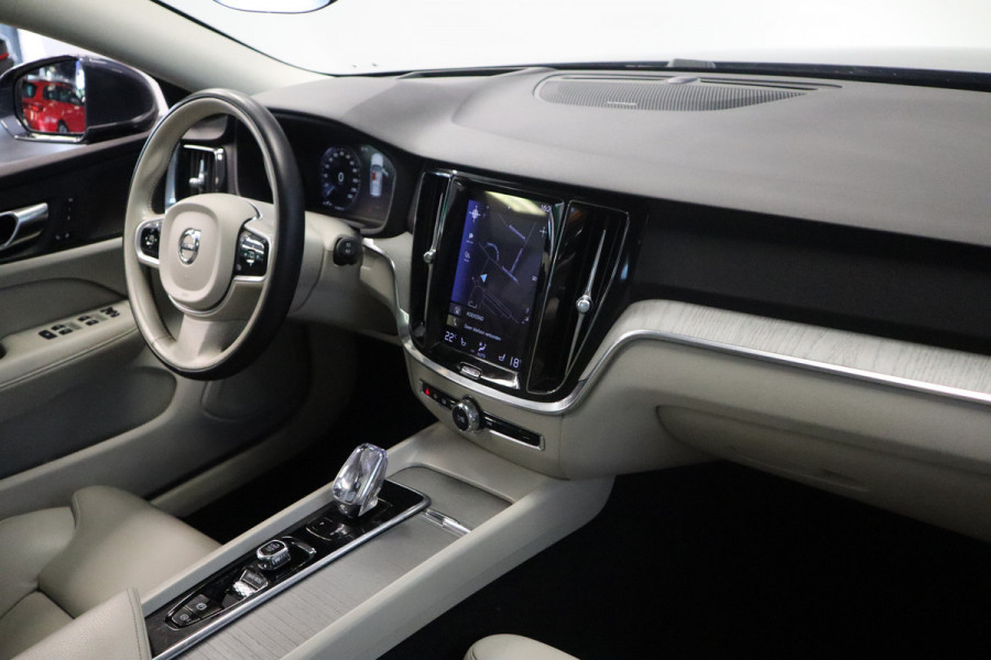 Volvo V60 2.0 B3 Inscription Panoramadak Navigatie Adaptive-Cruise