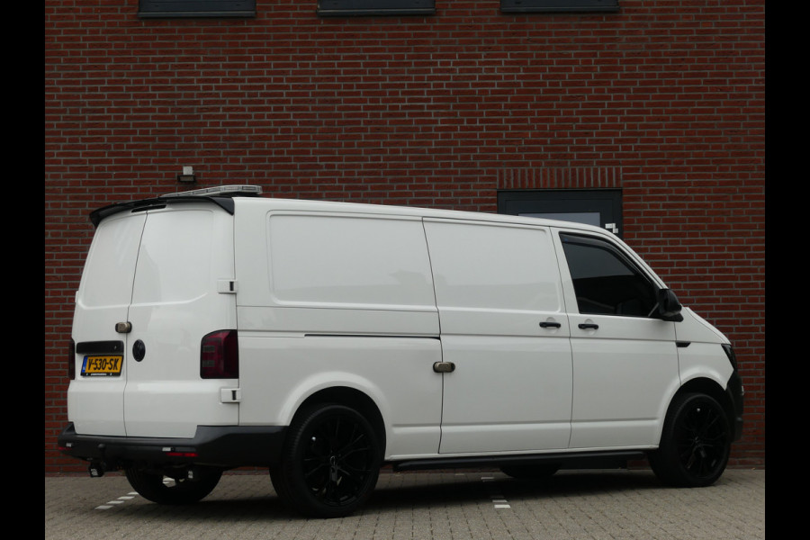 Volkswagen Transporter 2.0 TDI L2 102PK Airco/Trekhaak/PDC