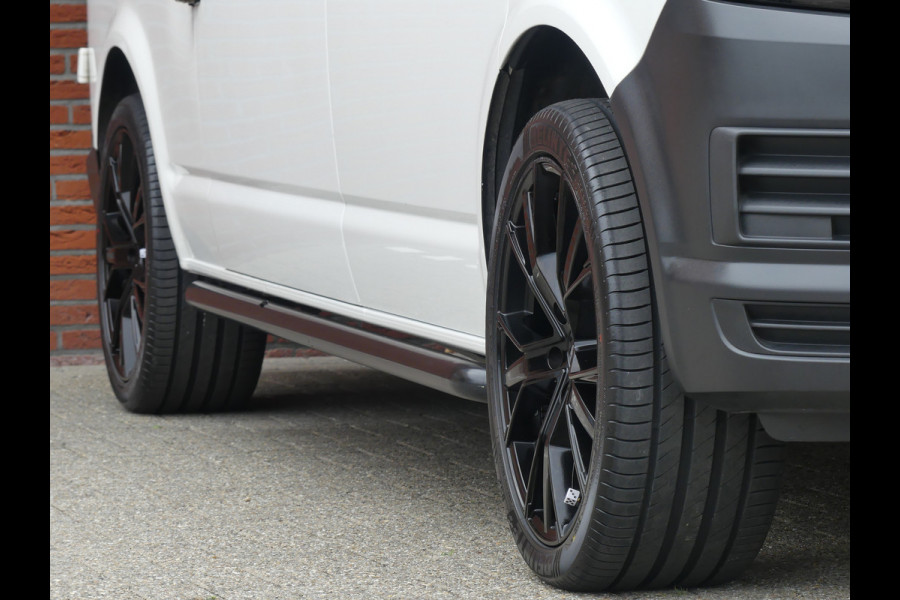 Volkswagen Transporter 2.0 TDI L2 102PK Airco/Trekhaak/PDC