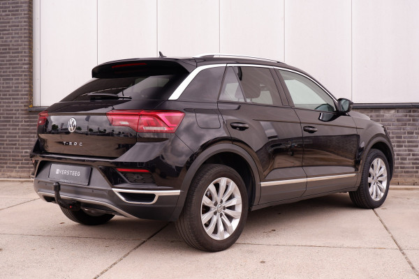 Volkswagen T-Roc 1.5 TSI Sport | LED | Trekhaak | Carplay | Camera | PDC