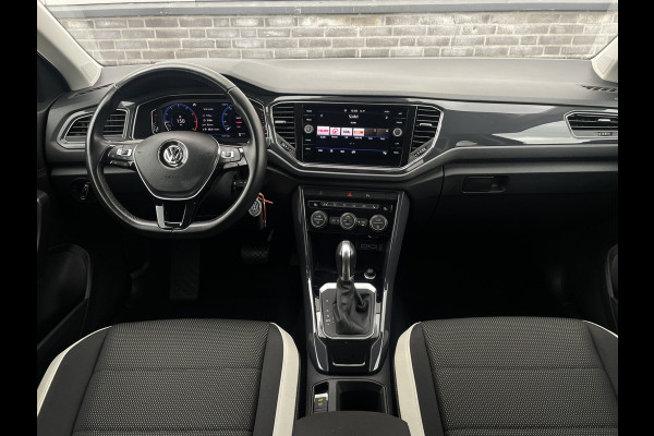 Volkswagen T-Roc 1.5 TSI Sport | LED | Trekhaak | Carplay | Camera | PDC