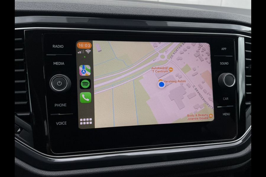 Volkswagen T-Roc 1.5 TSI Sport | LED | Trekhaak | Carplay | Camera | PDC
