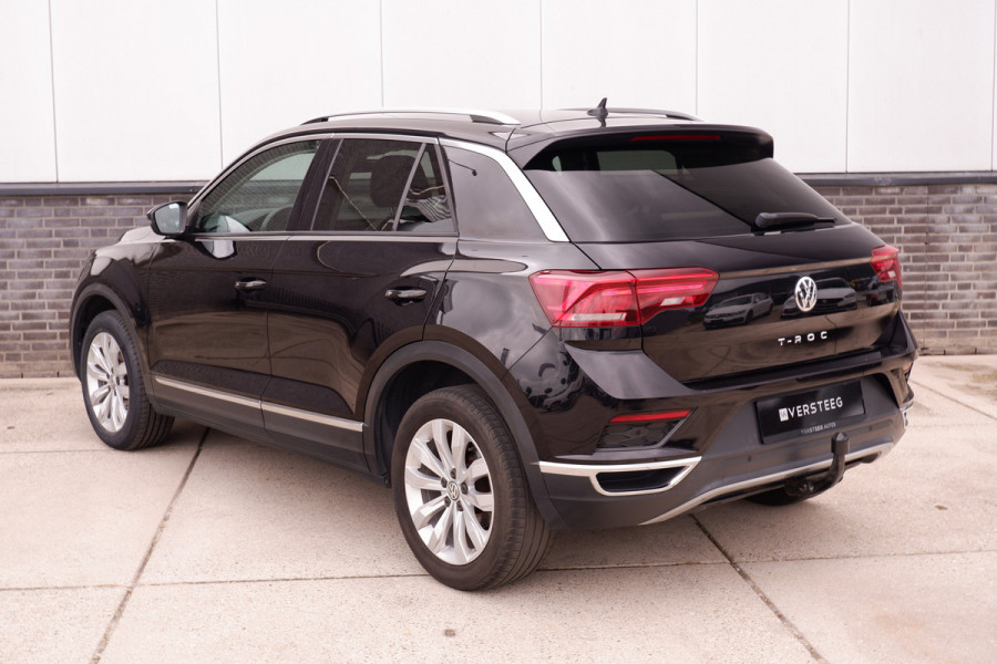 Volkswagen T-Roc 1.5 TSI Sport | LED | Trekhaak | Carplay | Camera | PDC