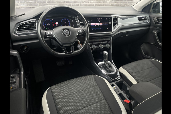 Volkswagen T-Roc 1.5 TSI Sport | LED | Trekhaak | Carplay | Camera | PDC