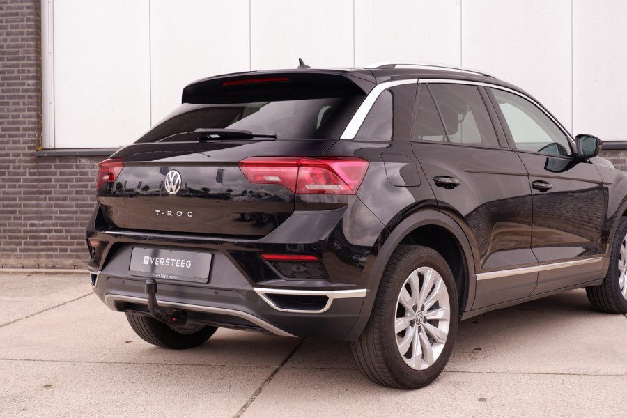 Volkswagen T-Roc 1.5 TSI Sport | LED | Trekhaak | Carplay | Camera | PDC