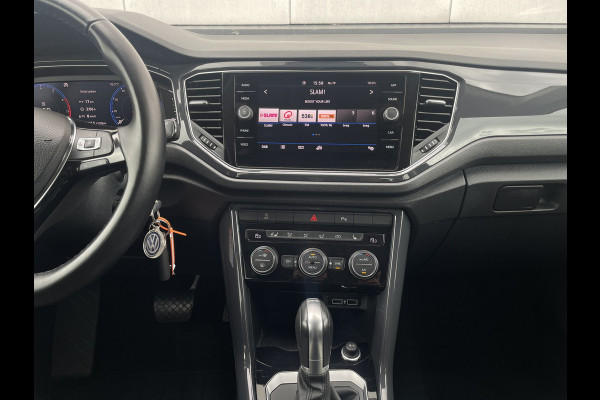 Volkswagen T-Roc 1.5 TSI Sport | LED | Trekhaak | Carplay | Camera | PDC