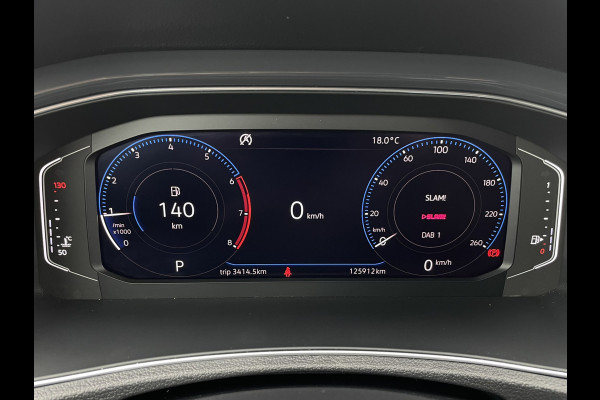 Volkswagen T-Roc 1.5 TSI Sport | LED | Trekhaak | Carplay | Camera | PDC