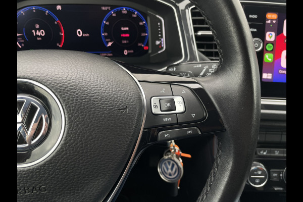 Volkswagen T-Roc 1.5 TSI Sport | LED | Trekhaak | Carplay | Camera | PDC