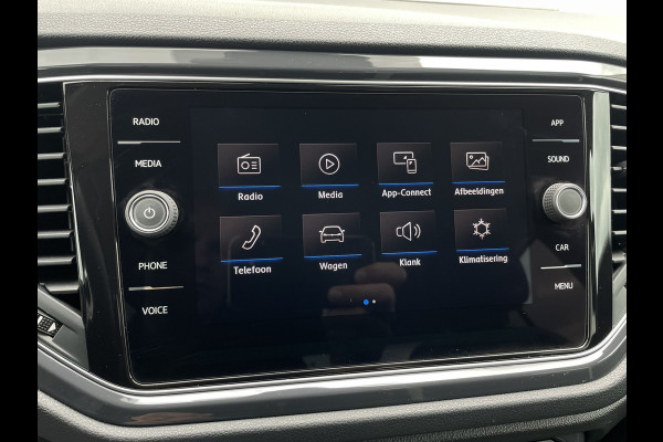 Volkswagen T-Roc 1.5 TSI Sport | LED | Trekhaak | Carplay | Camera | PDC