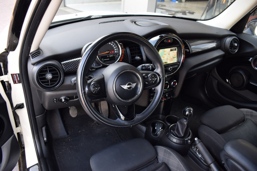 MINI Mini 2.0 Cooper S Chili Serious Business | Half Leer | Stoelverw. | Climate | Cruise | 18” LM