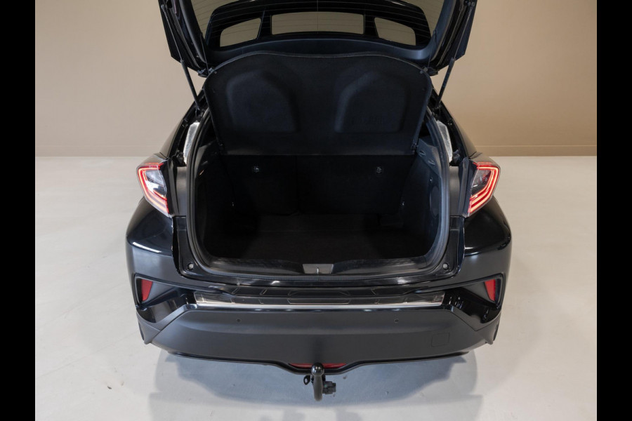 Toyota C-HR 1.8 Hybrid Premium / 122pk / Trekhaak / Achteruitrij camera / Dodehoek herkenning /