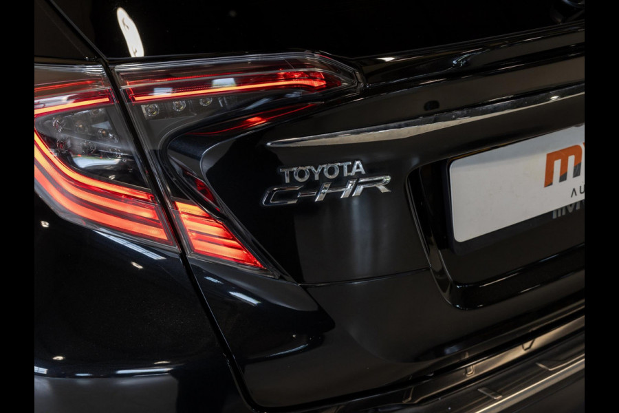 Toyota C-HR 1.8 Hybrid Premium / 122pk / Trekhaak / Achteruitrij camera / Dodehoek herkenning /