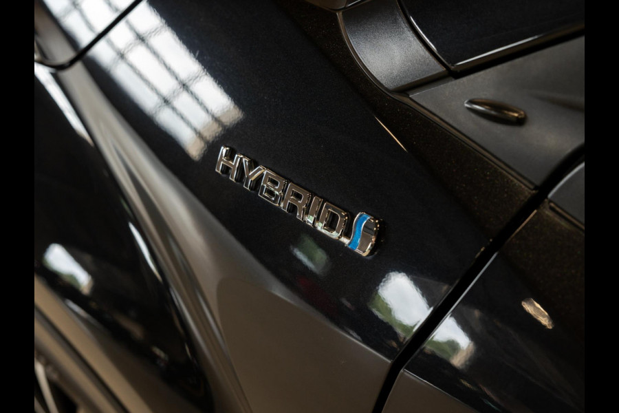 Toyota C-HR 1.8 Hybrid Premium / 122pk / Trekhaak / Achteruitrij camera / Dodehoek herkenning /